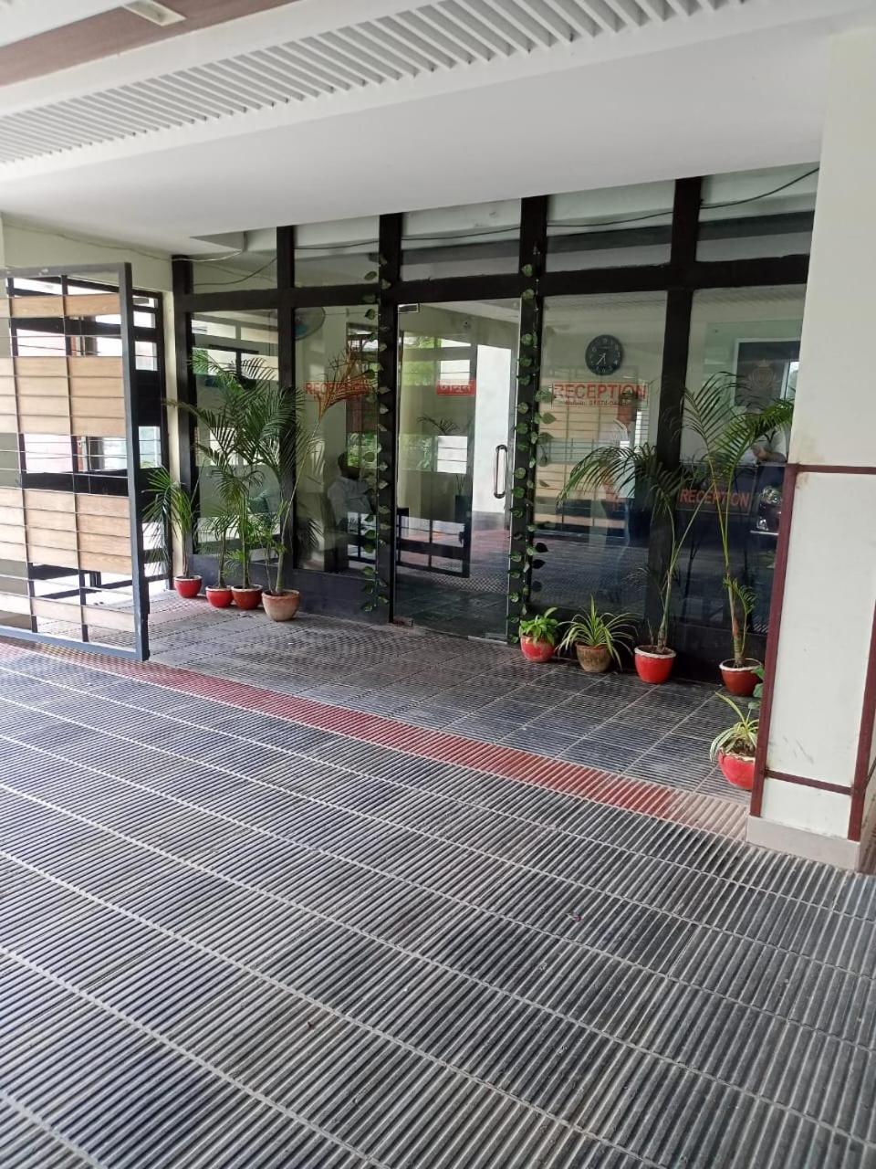 Khulna Rose Garden Guest House מראה חיצוני תמונה